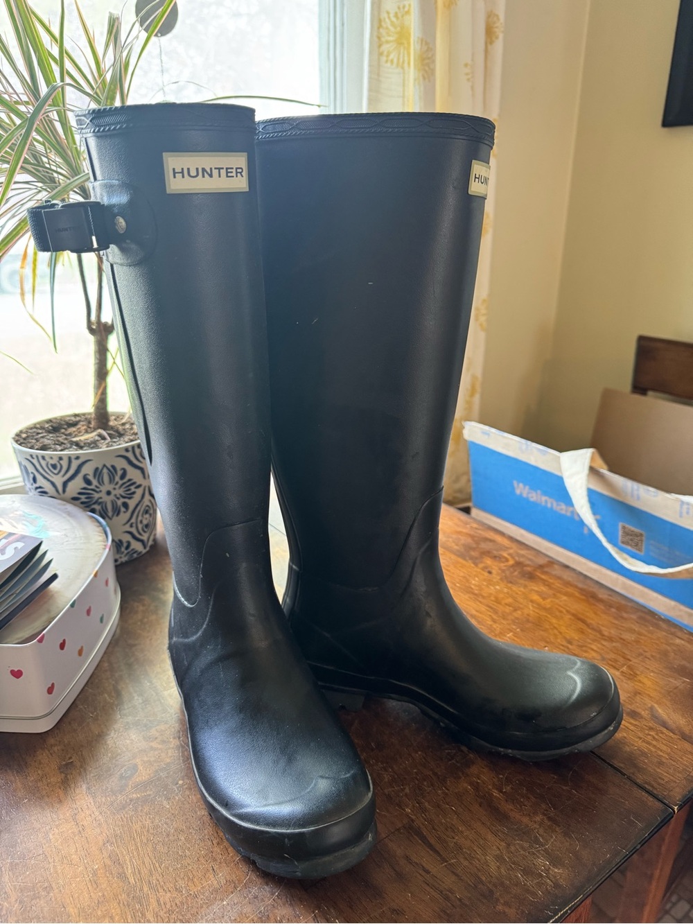 Women’s Hunter Classic Tall Black Rain Boots Adjustable Side
